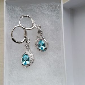 Leverback blue topaz earrings